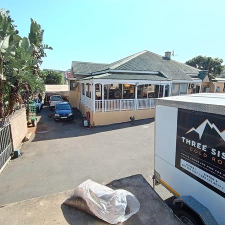 11 Bedroom House