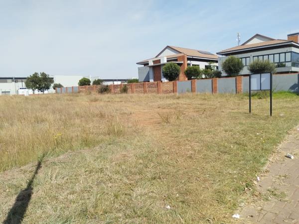 2 927 m² Land