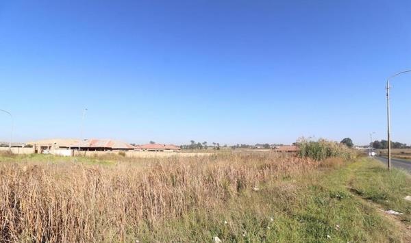 958 m² Land