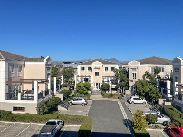 99  m² Commercial space