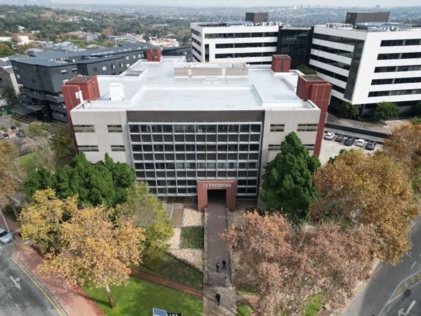 8 970  m² Commercial space