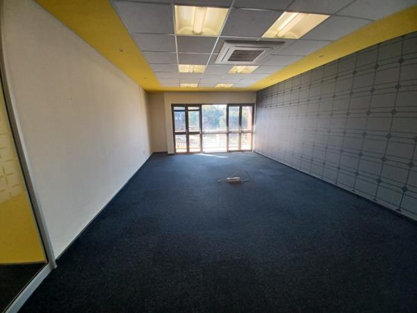 546 m² Office Space