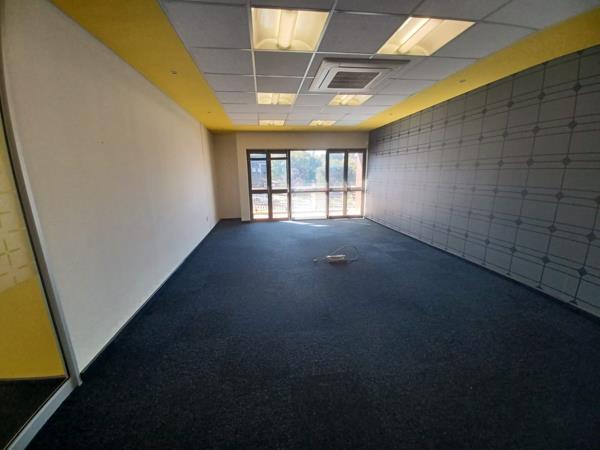 546  m² Commercial space