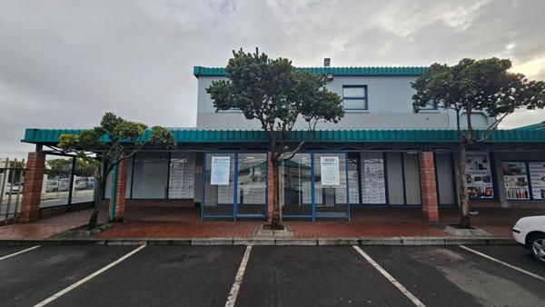 374  m² Retail Space