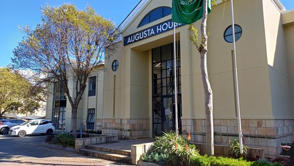 515.4  m² Commercial space