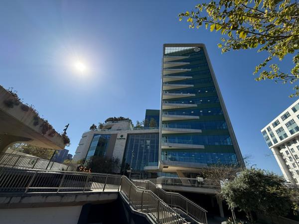 3 152  m² Commercial space