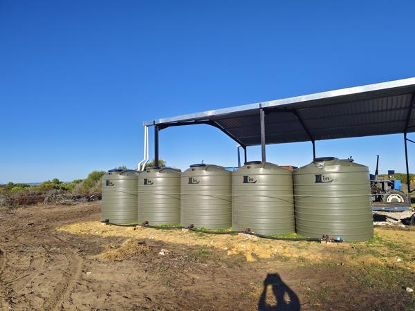 322.6 ha Farm