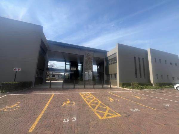 370  m² Commercial space