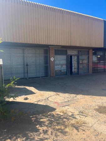 200  m² Commercial space