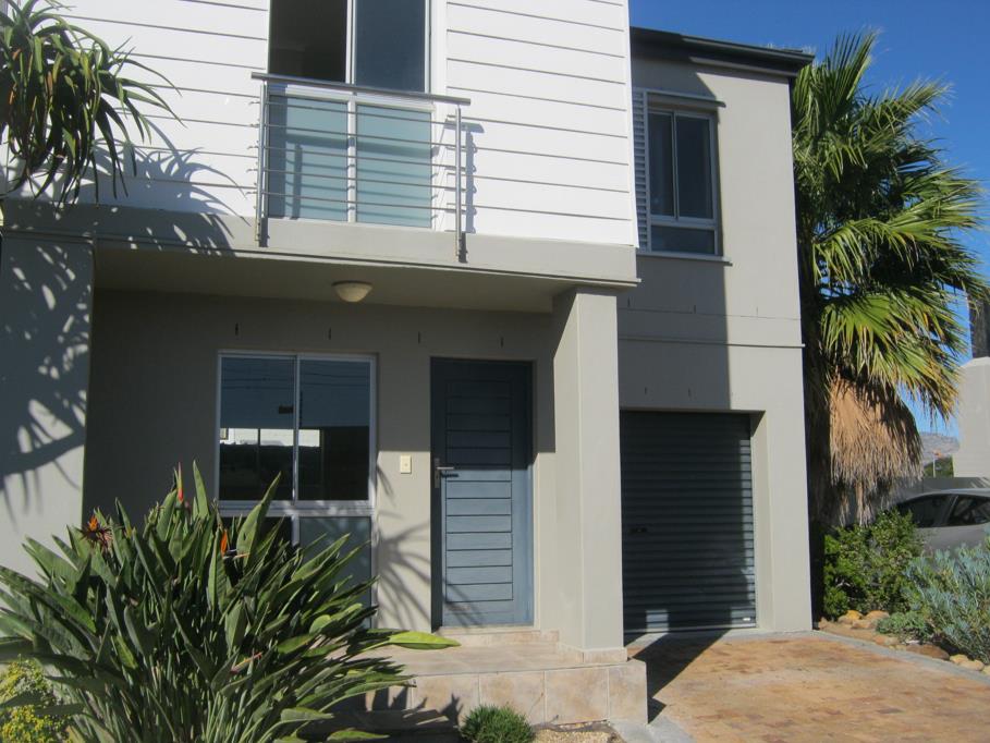 3 Bedroom Townhouse