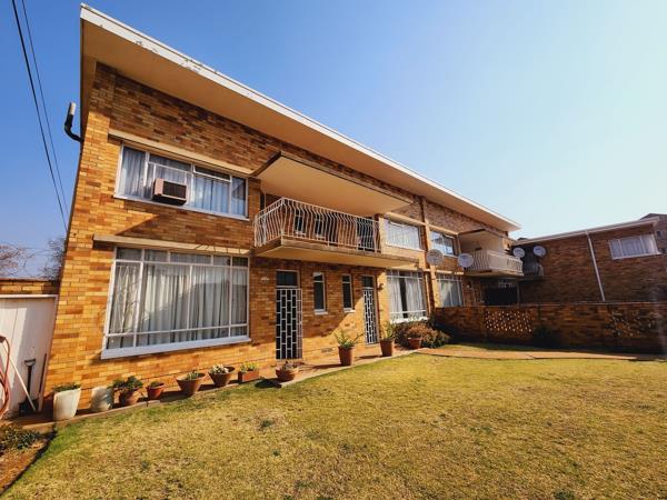 10 Bedroom Apartment