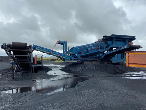 220 000  m² Commercial space