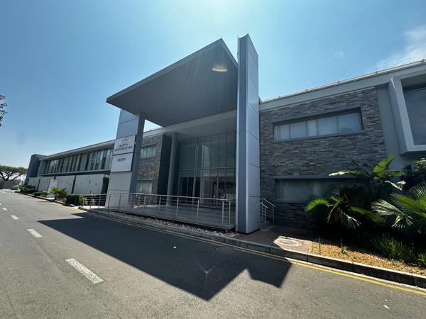 17 803  m² Commercial space