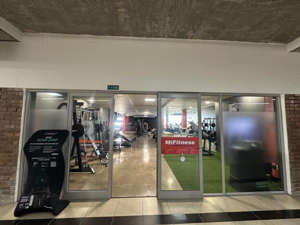 348  m² Commercial space