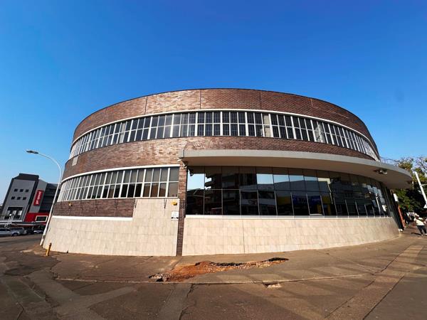 2 790 m² Commercial space