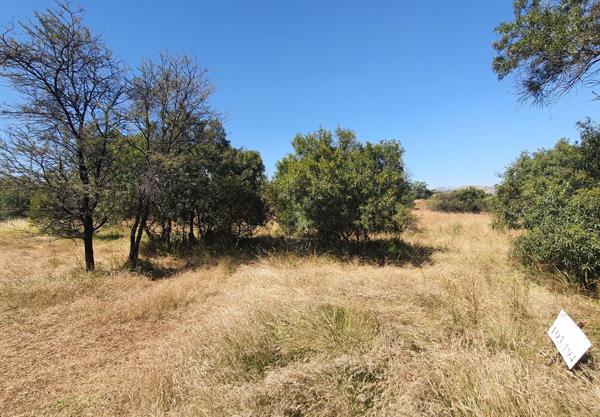 1 723 m² Land