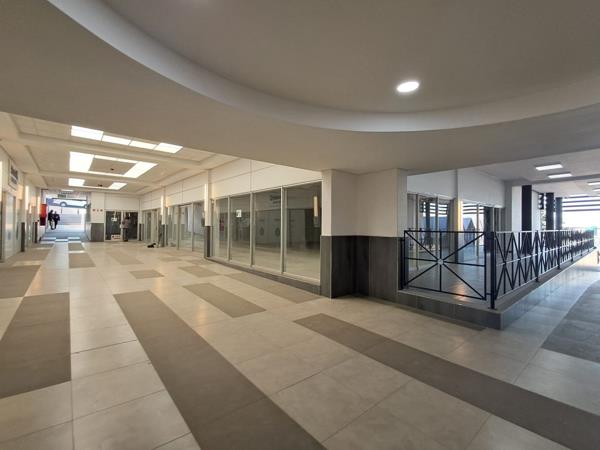 230  m² Commercial space