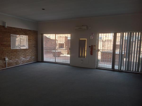 348  m² Industrial space