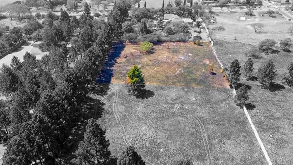 8 565 m² Smallholding