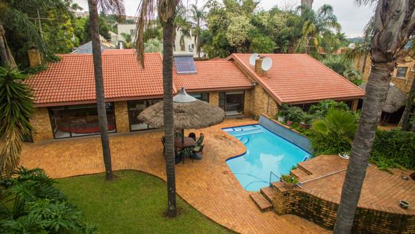 9 Bedroom House