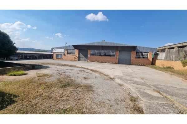 2 300  m² Industrial space