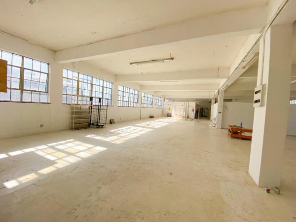 860  m² Industrial space