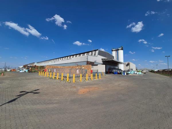 14 500  m² Industrial space