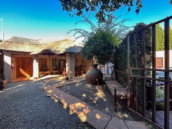 1 300  m² Commercial space