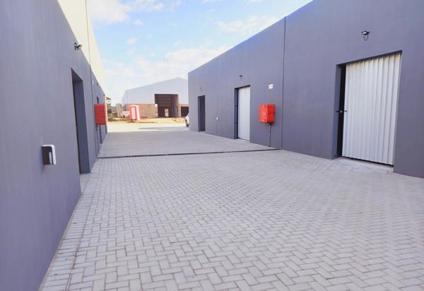 100  m² Commercial space