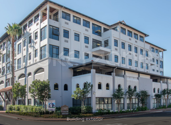 640  m² Commercial space