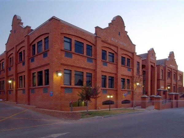 120  m² Commercial space