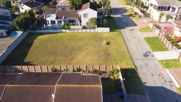 630 m² Land
