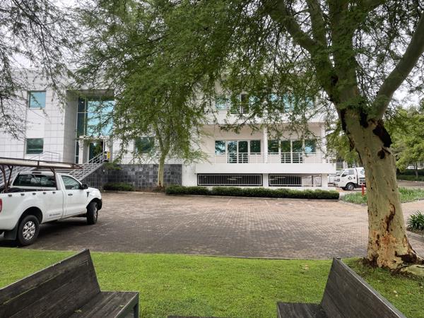 389  m² Commercial space