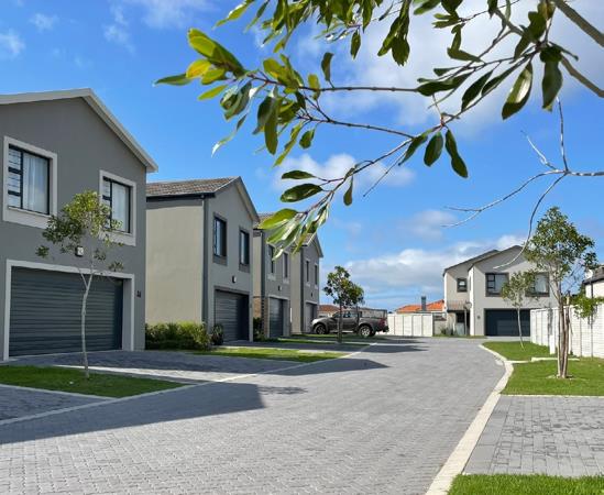 3 Bedroom Townhouse