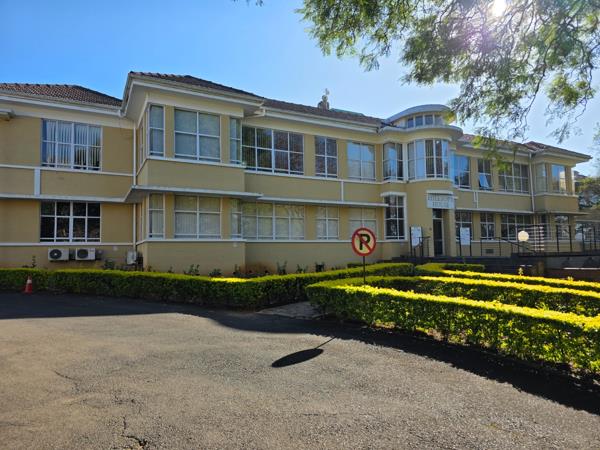 218  m² Commercial space