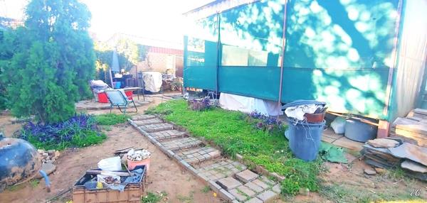 297 m² Land