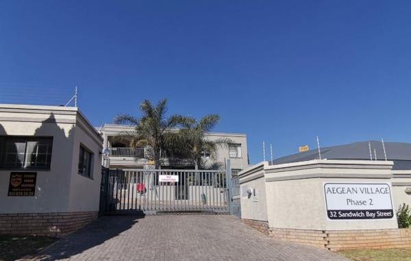 3 Bedroom Townhouse