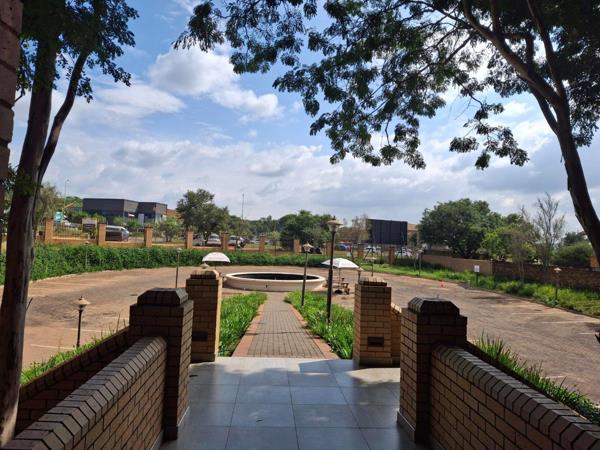 174  m² Commercial space