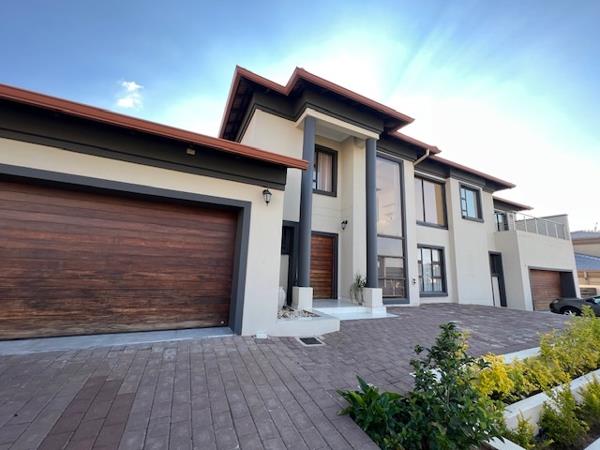 5 Bedroom House