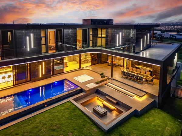 5 Bedroom House