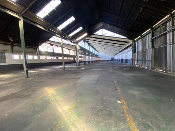1 667  m² Industrial space