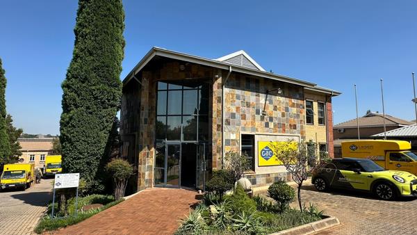 1 400  m² Industrial space