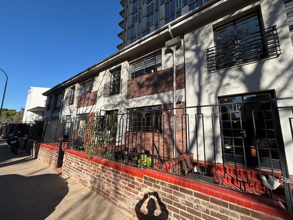 100  m² Commercial space