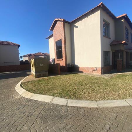 3 Bedroom Townhouse