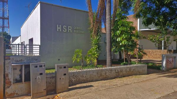 706  m² Commercial space