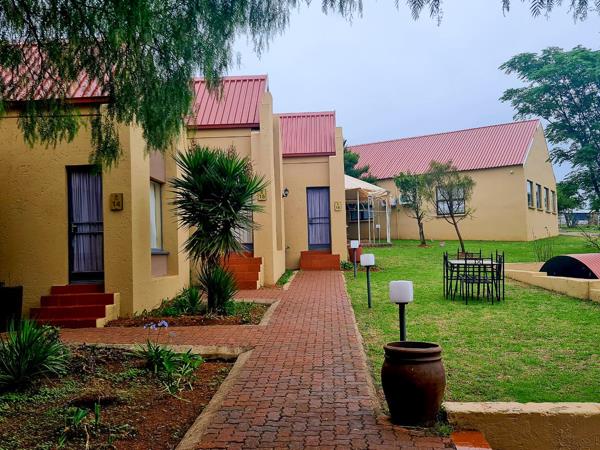 2 500  m² Commercial space