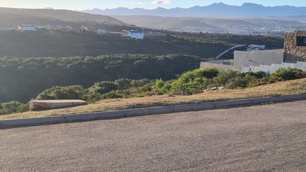 526 m² Land