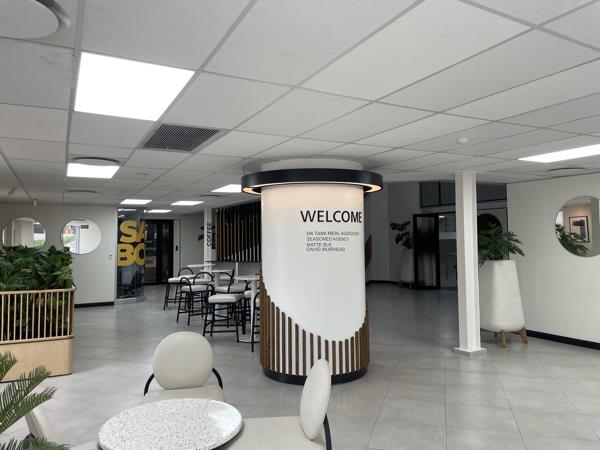 1 396  m² Commercial space