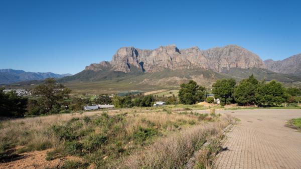 432 m² Land