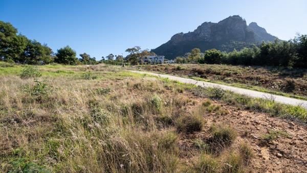 432 m² Land